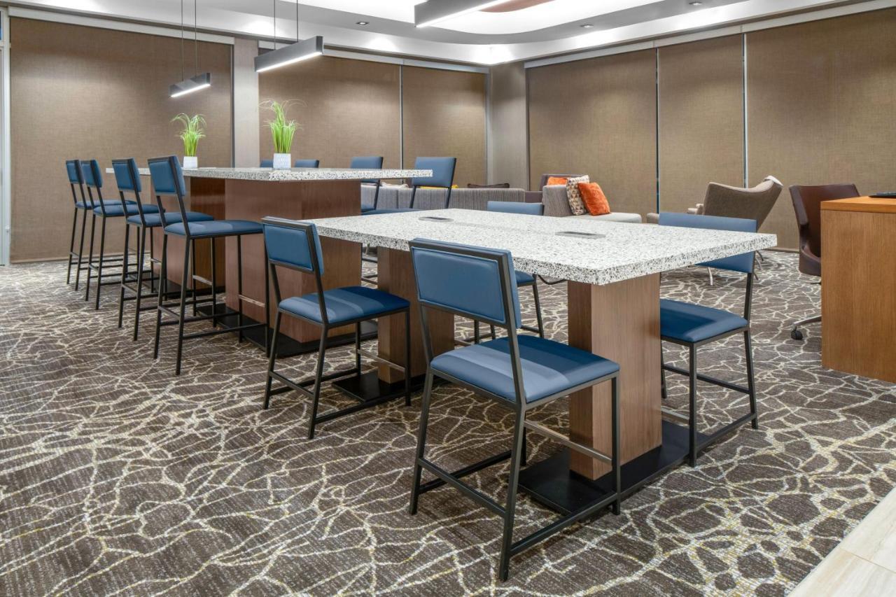 Springhill Suites By Marriott Charlotte Huntersville Exterior foto